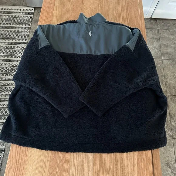 Free People Tournament Fleece black/gray NWOT size M - Picture 7 of 10
